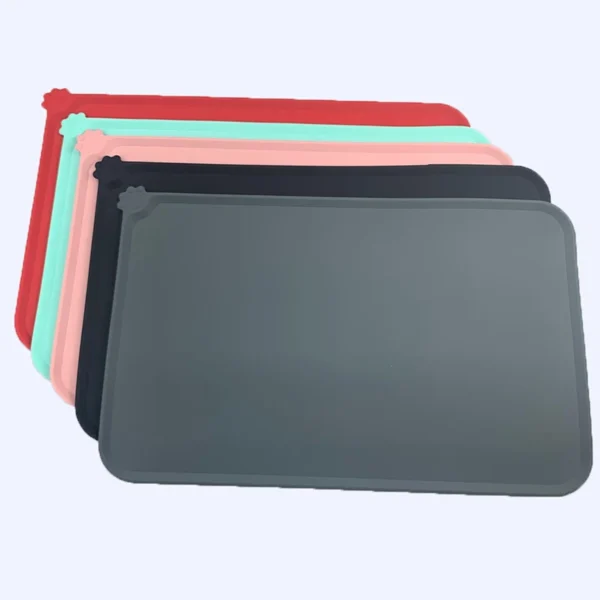 Tapete Impermeável de Silicone para Suporte das Tijelas de Refeições dos Cães e Gatos. - Image 4